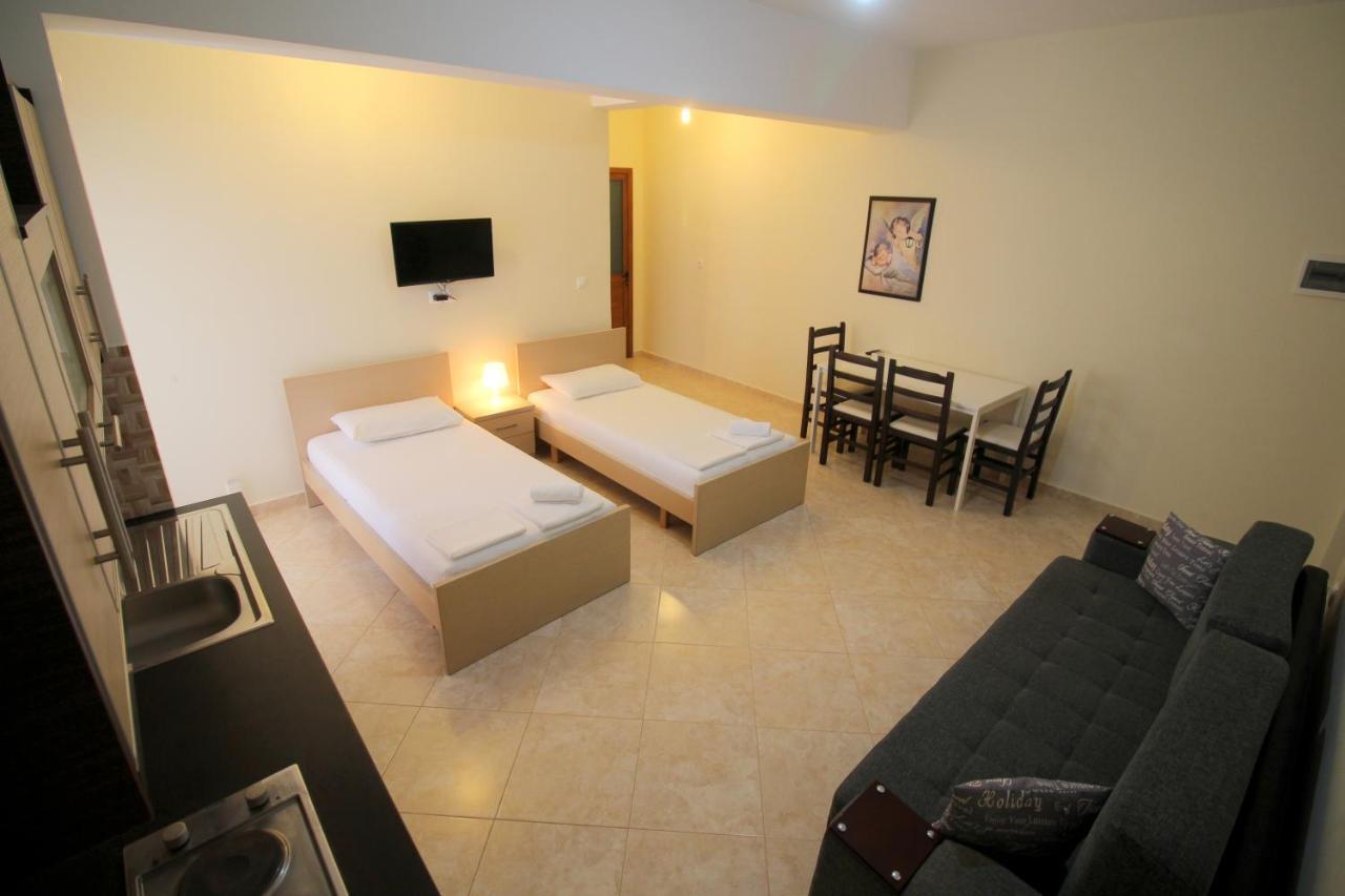 Erjon Apartments Εξαμίλιο Εξωτερικό φωτογραφία