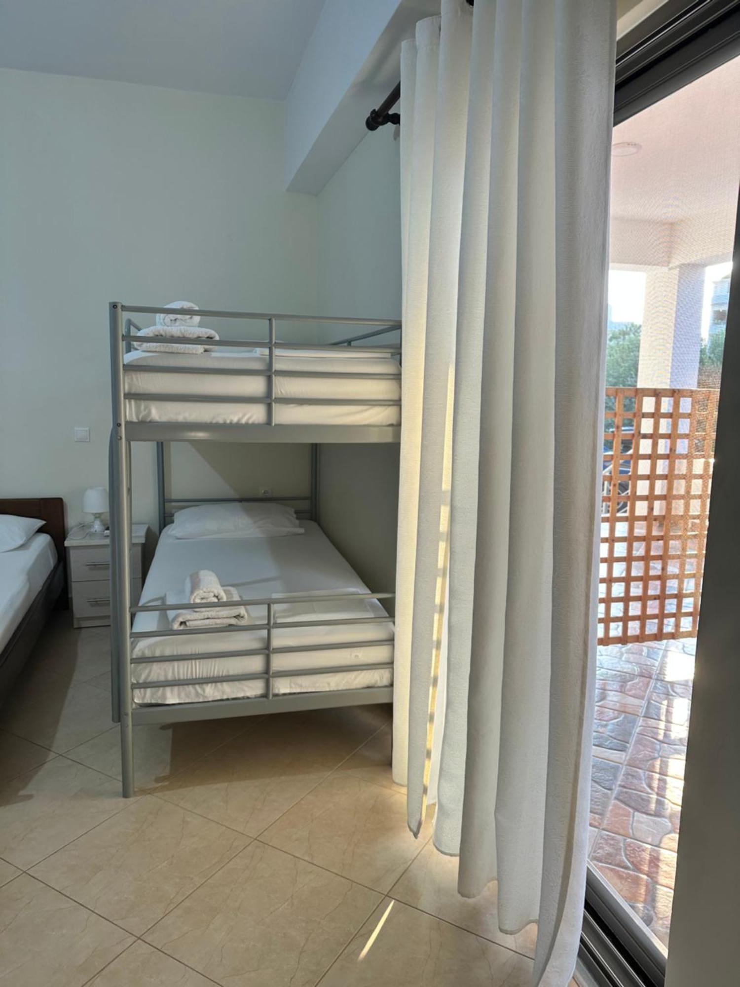 Erjon Apartments Εξαμίλιο Εξωτερικό φωτογραφία