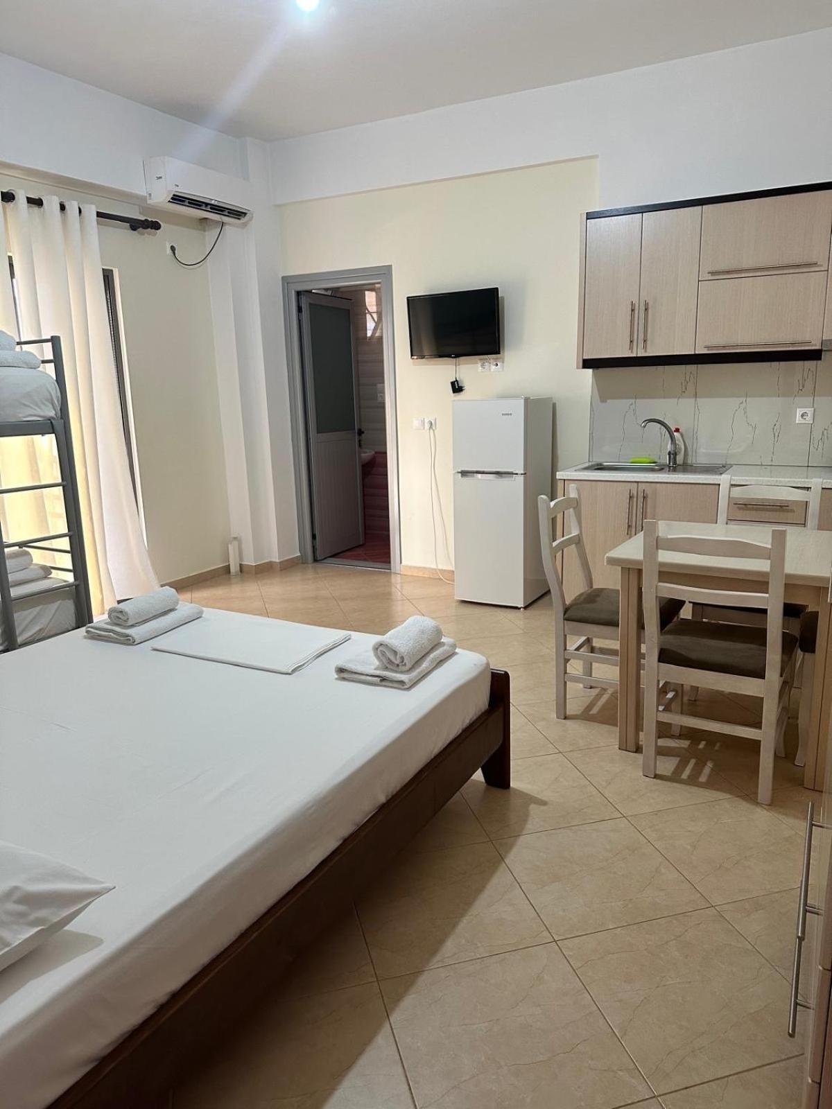 Erjon Apartments Εξαμίλιο Εξωτερικό φωτογραφία